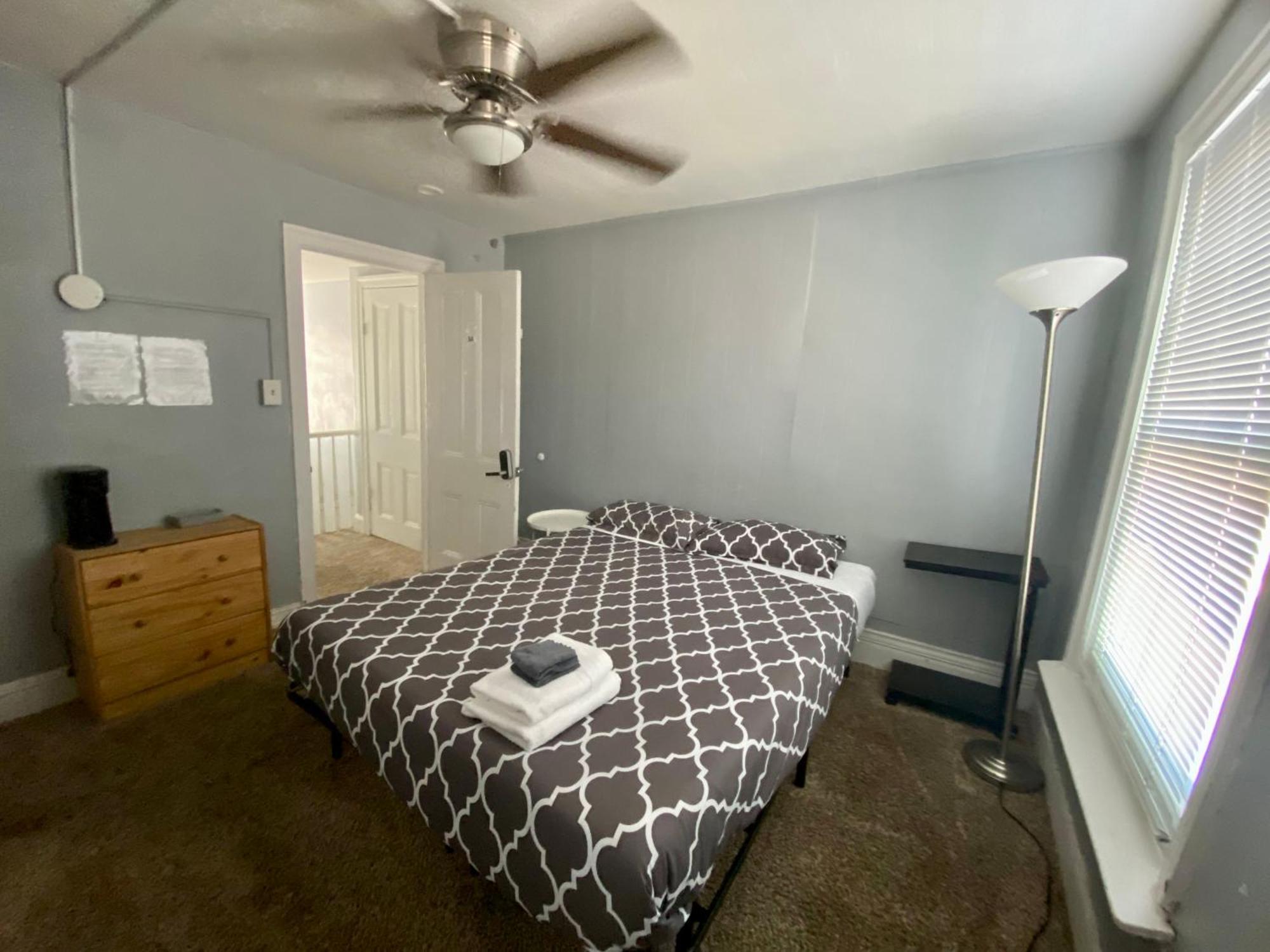Clover 2900 - Apartment And Rooms With Private Bathroom Near Washington Ave South Philly Filadélfia Exterior foto