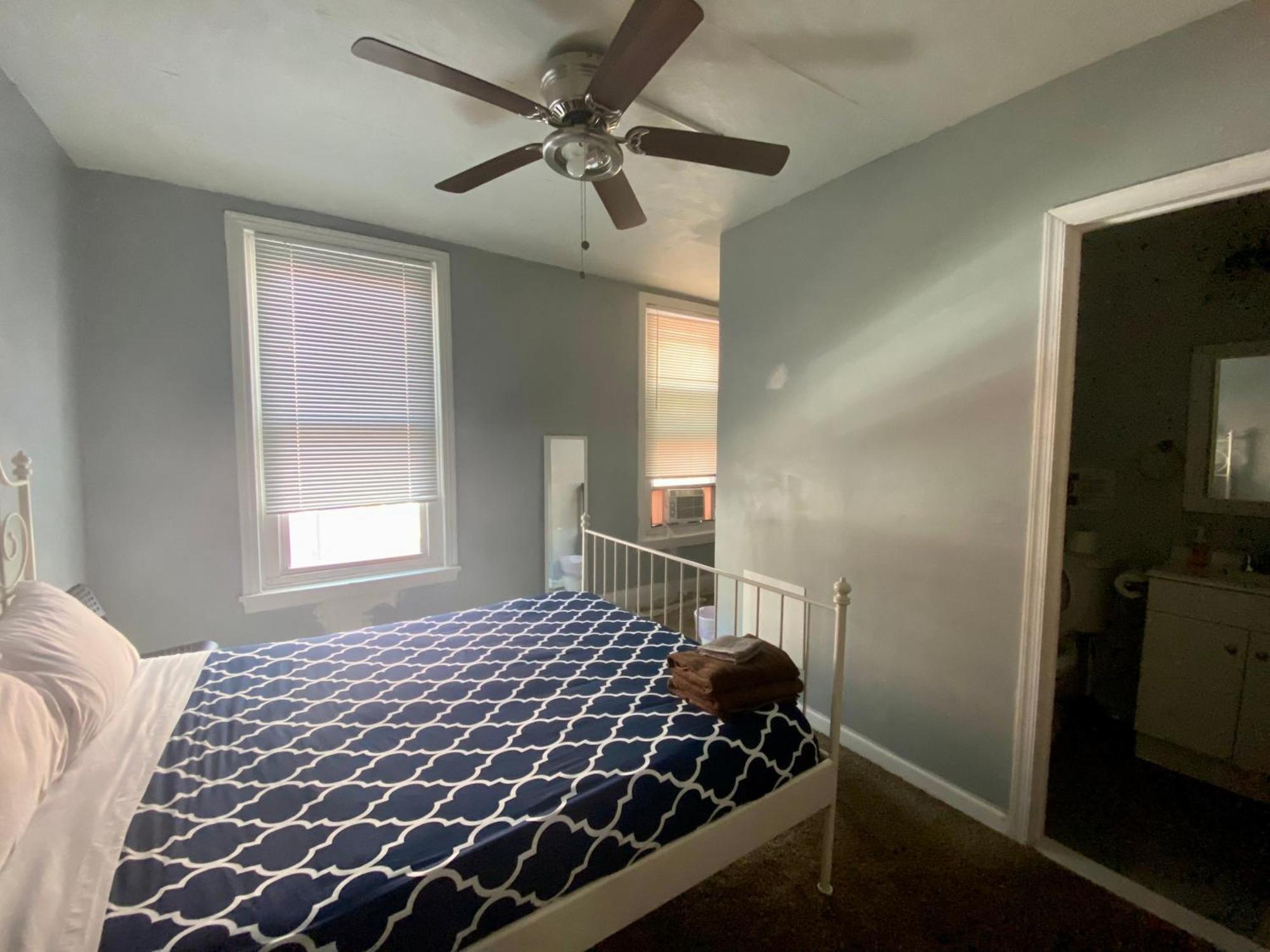 Clover 2900 - Apartment And Rooms With Private Bathroom Near Washington Ave South Philly Filadélfia Quarto foto